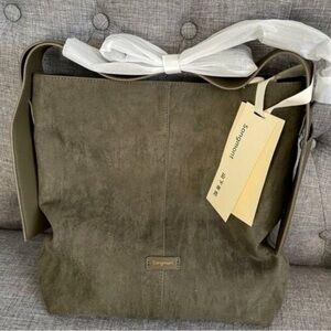 Black GarmentSongmont Olive Large Drippy Tote Bag